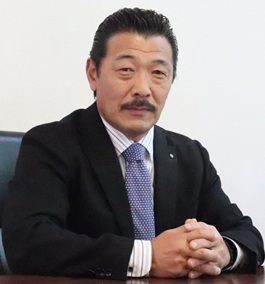 代表取締役